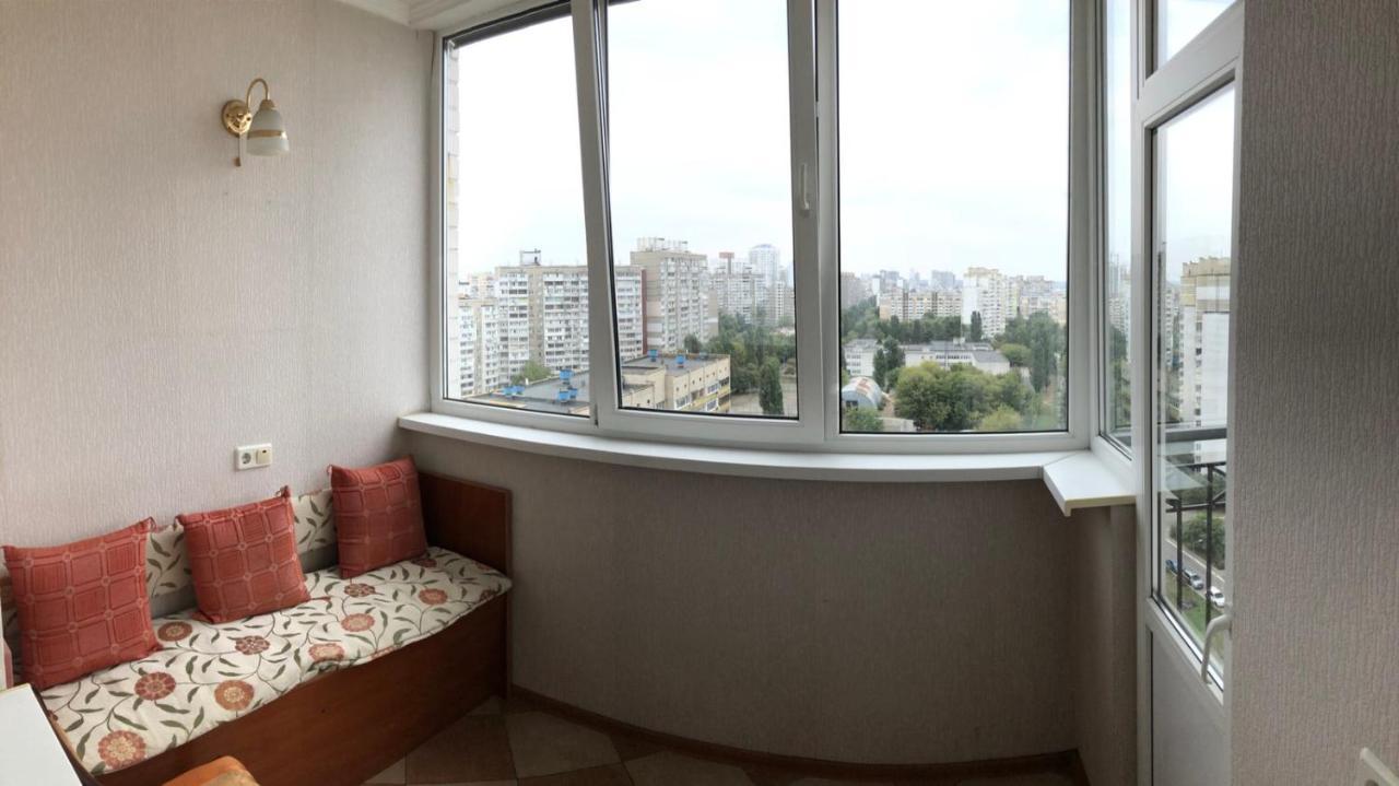 Cosy Flat Apartment Kyiv Exterior photo